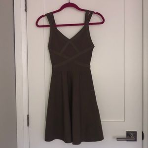 GUESS v-Neck Dress